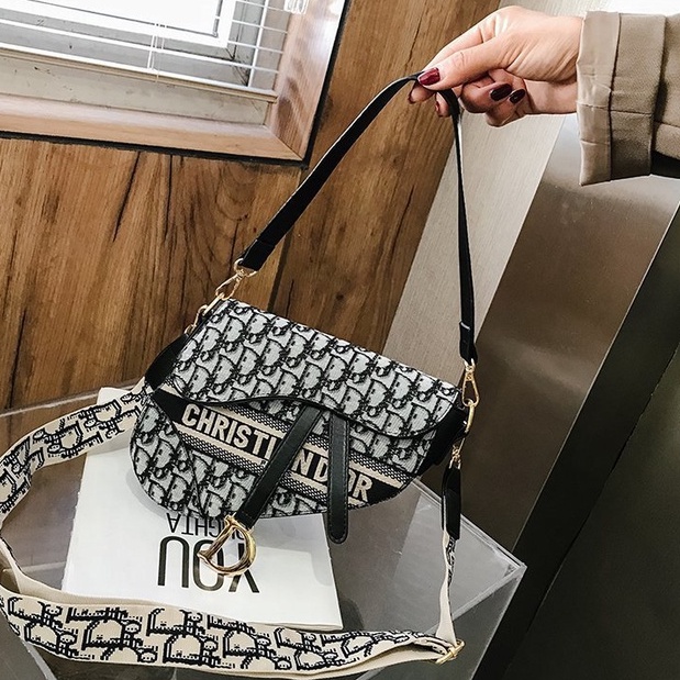 Precio bolsa dior new arrivals