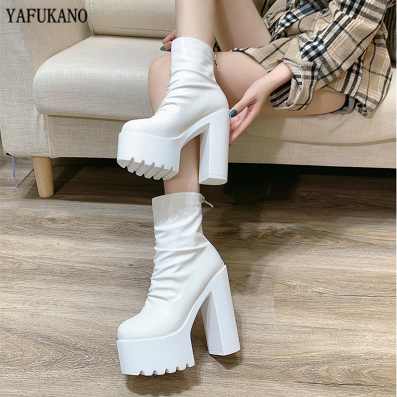 Botas blancas tacon discount cuadrado